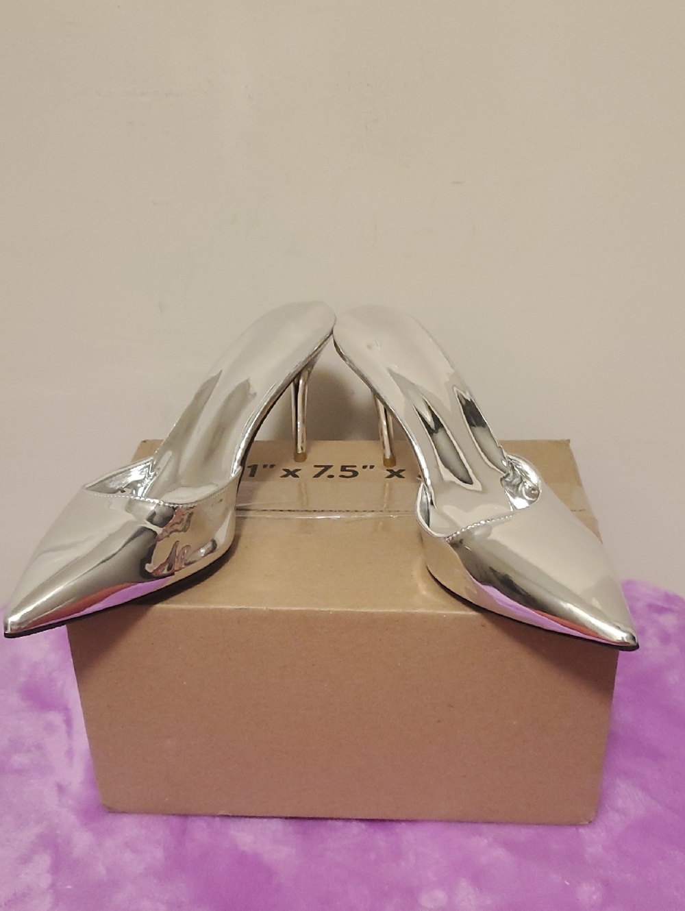 Women's Metallic Silver Pointed-Toe Stiletto Mules. Size 11